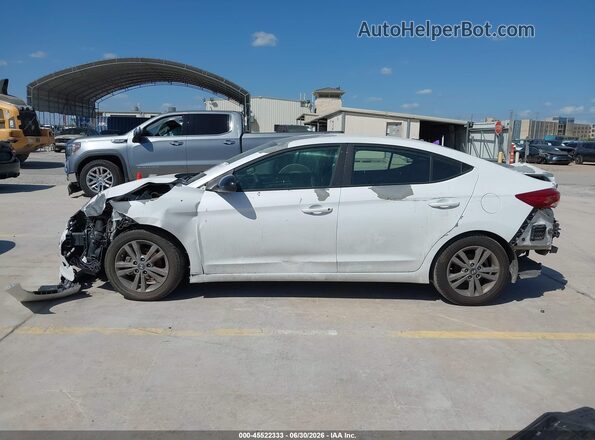 5NPD84LF9JH294696 2018 HYUNDAI ELANTRA White Rear interior view