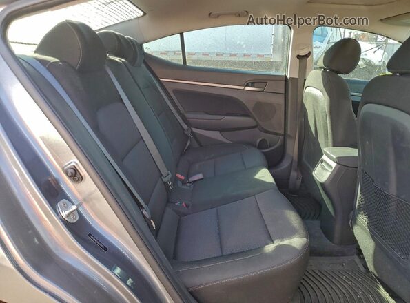 5NPD84LF9JH300111 2018 HYUNDAI ELANTRA Gray Rear seats view