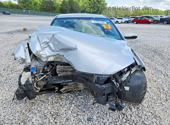 5NPD84LF9JH314994 2018 HYUNDAI ELANTRA Silver Widok z przodu
