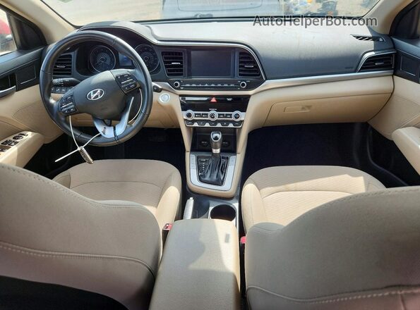 5NPD84LF9LH501039 2020 HYUNDAI ELANTRA Красный Вид панели приборов