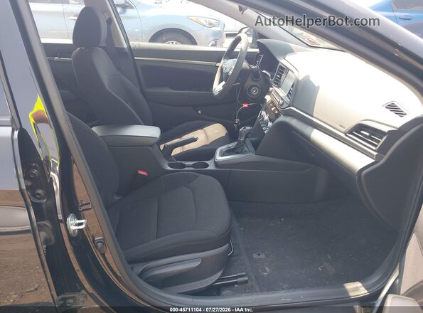 5NPD84LF9LH522988 2020 HYUNDAI ELANTRA Черный Вид салона спереди