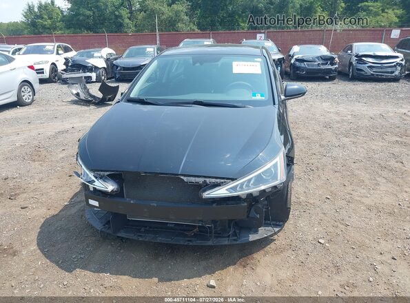 5NPD84LF9LH522988 2020 HYUNDAI ELANTRA Черный Вид спереди
