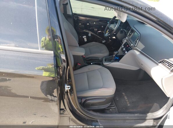 5NPD84LF9LH623593 2020 HYUNDAI ELANTRA Черный Вид салона спереди