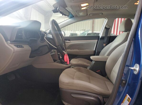 5NPD84LF9LH624646 2020 HYUNDAI ELANTRA Blue Вид салону спереду