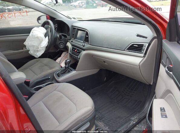 5NPD84LFXHH003987 2017 HYUNDAI ELANTRA Красный Вид салона спереди