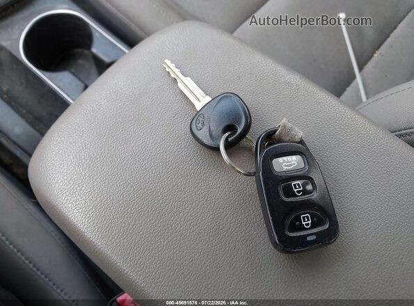 5NPD84LFXHH003987 2017 HYUNDAI ELANTRA Красный Вид панели приборов