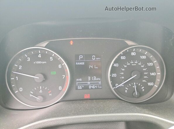 5NPD84LFXHH010731 2017 HYUNDAI ELANTRA Red Widok zestawu wskaźników