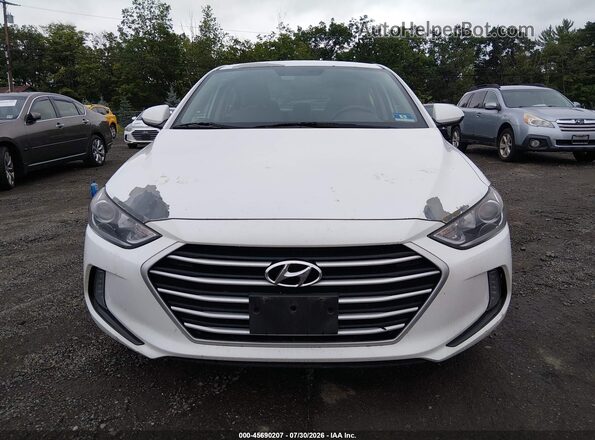 5NPD84LFXHH057113 2017 HYUNDAI ELANTRA Белый Вид щитка приборов