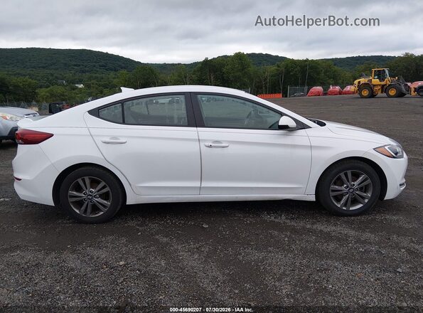 5NPD84LFXHH057113 2017 HYUNDAI ELANTRA Белый Вид задней части салона