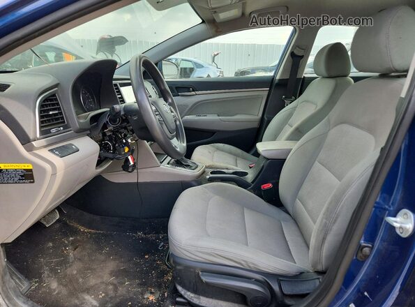 5NPD84LFXHH060979 2017 HYUNDAI ELANTRA Синий Вид салона спереди