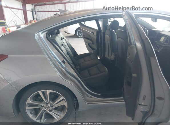 5NPD84LFXHH103815 2017 HYUNDAI ELANTRA Silver Vista de la etiqueta del VIN