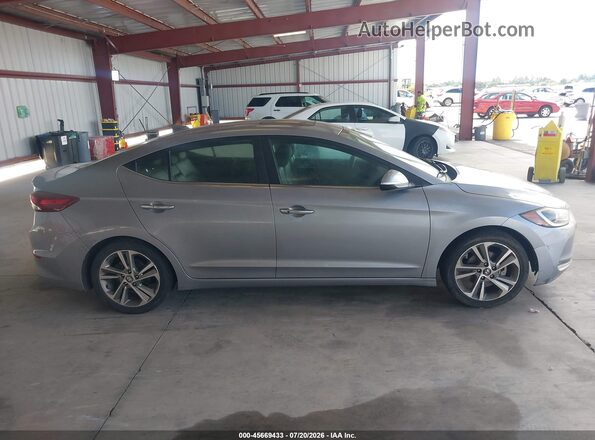 5NPD84LFXHH103815 2017 HYUNDAI ELANTRA Silver Vista interior trasera