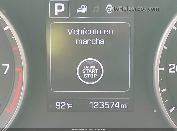 5NPD84LFXHH120520 2017 HYUNDAI ELANTRA White 