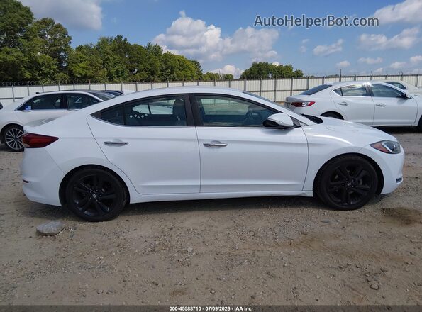 5NPD84LFXHH120520 2017 HYUNDAI ELANTRA White Вид задньої частини салону