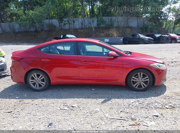 5NPD84LFXHH176473 2017 HYUNDAI ELANTRA Red Rear interior view