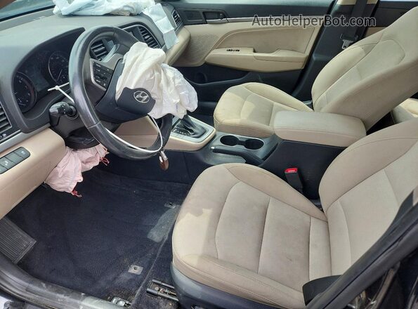 5NPD84LFXHH198182 2017 HYUNDAI ELANTRA Black Widok wnętrza z przodu