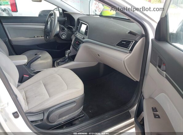 5NPD84LFXJH230053 2018 HYUNDAI ELANTRA Silver Vista interior delantera