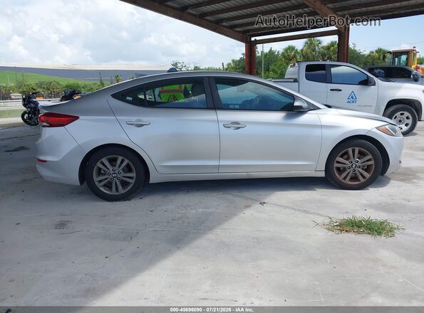 5NPD84LFXJH230053 2018 HYUNDAI ELANTRA Silver Vista interior trasera