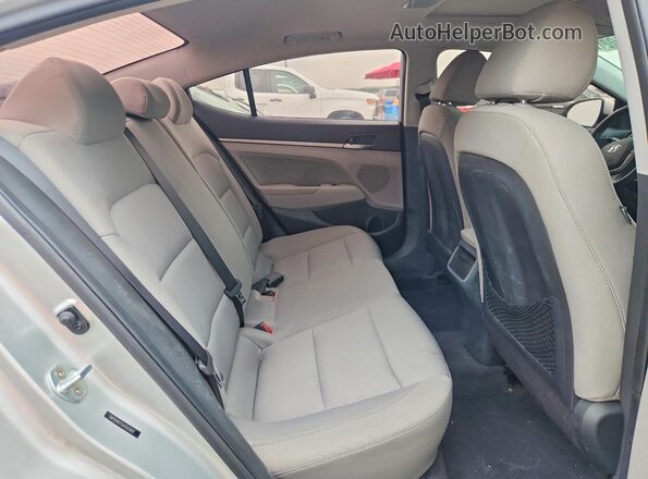 5NPD84LFXJH293931 2018 HYUNDAI ELANTRA Silver Вид задніх сидінь