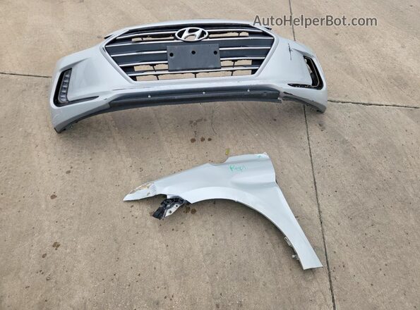 5NPD84LFXJH293931 2018 HYUNDAI ELANTRA Silver Вид підкапотного простору