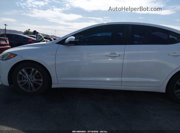 5NPD84LFXJH303941 2018 HYUNDAI ELANTRA White 