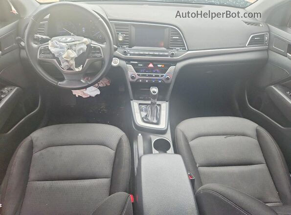 5NPD84LFXJH340021 2018 HYUNDAI ELANTRA Черный Вид панели приборов