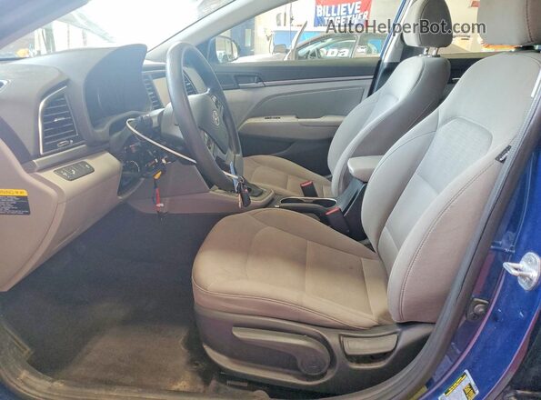 5NPD84LFXJH362620 2018 HYUNDAI ELANTRA Синий Вид салона спереди