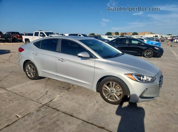 5NPD84LFXJH399053 2018 HYUNDAI ELANTRA Серебряный Передняя правая четверть