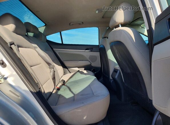 5NPD84LFXJH399053 2018 HYUNDAI ELANTRA Серебряный Вид задних сидений