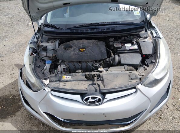 5NPDH4AE0GH663867 2016 HYUNDAI ELANTRA Silver Rear view