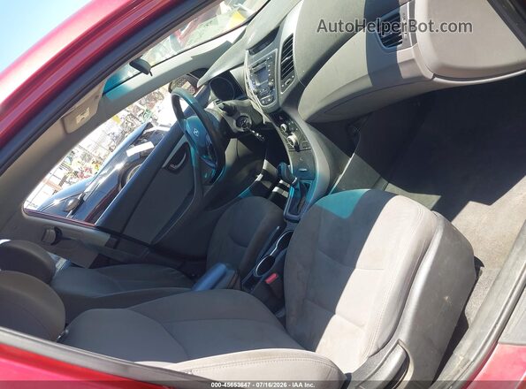 5NPDH4AE0GH699655 2016 HYUNDAI ELANTRA Бордовый Вид салона спереди