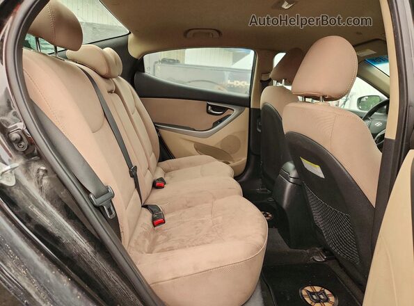 5NPDH4AE0GH704370 2016 HYUNDAI ELANTRA Black Вид задніх сидінь