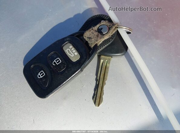 5NPDH4AE0GH721248 2016 HYUNDAI ELANTRA Белый Вид панели приборов