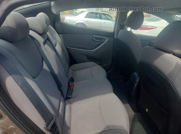 5NPDH4AE0GH727423 2016 HYUNDAI ELANTRA Beige უკანა სავარძლების ხედი