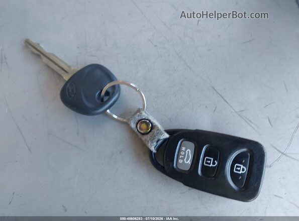 5NPDH4AE0GH727468 2016 HYUNDAI ELANTRA White Вид панелі приладів