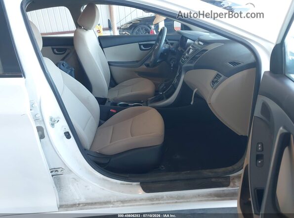 5NPDH4AE0GH727468 2016 HYUNDAI ELANTRA White Вид салону спереду