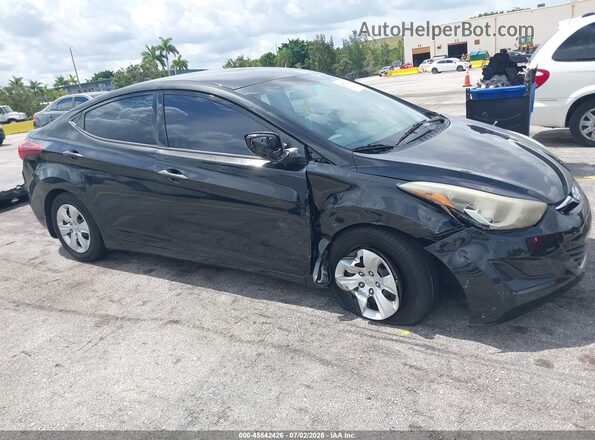 5NPDH4AE1GH668527 2016 HYUNDAI ELANTRA Black Widok z przodu