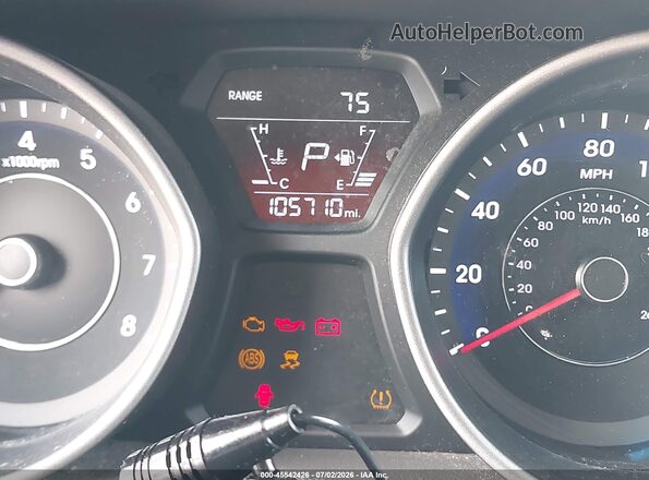 5NPDH4AE1GH668527 2016 HYUNDAI ELANTRA Black Widok tylnych siedzeń