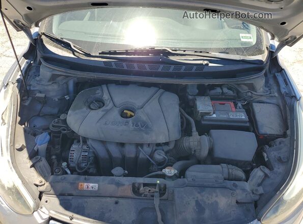 5NPDH4AE1GH672397 2016 HYUNDAI ELANTRA Silver Vista interior trasera