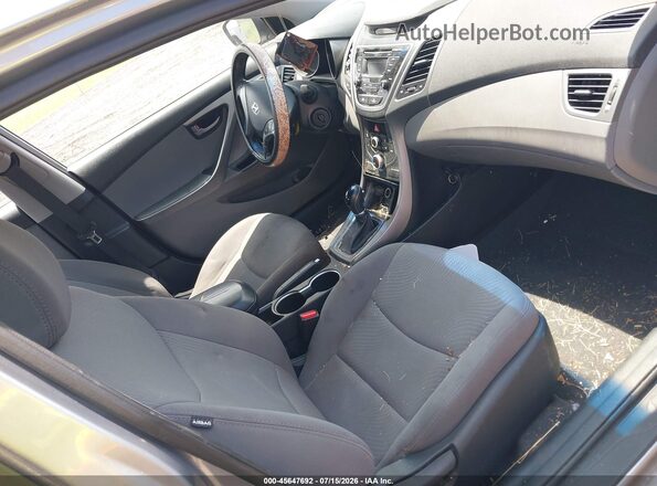 5NPDH4AE1GH720948 2016 HYUNDAI ELANTRA Silver Front interior view
