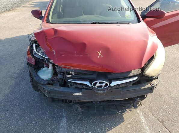 5NPDH4AE1GH795892 2016 HYUNDAI ELANTRA Burgundy Widok wnętrza z tyłu