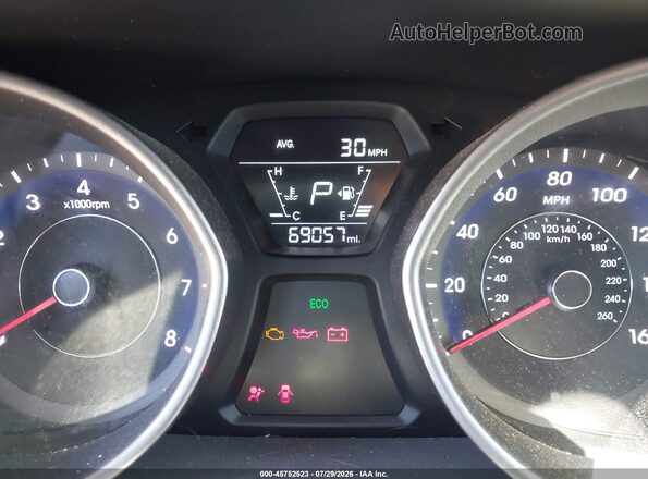 5NPDH4AE2GH685658 2016 HYUNDAI ELANTRA White უკანა სავარძლების ხედი