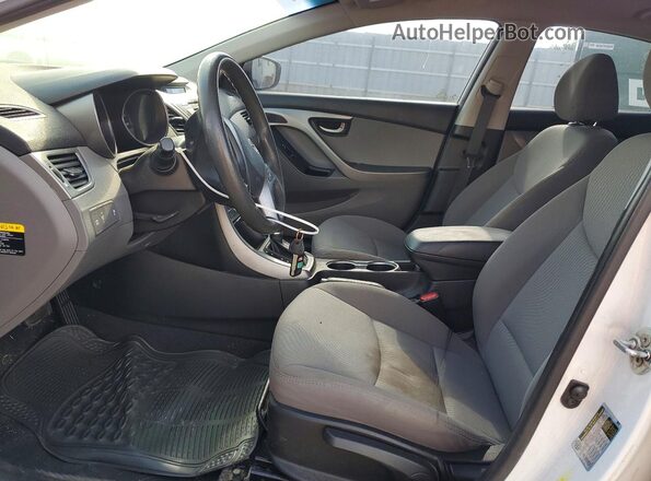 5NPDH4AE2GH686728 2016 HYUNDAI ELANTRA White Widok wnętrza z przodu