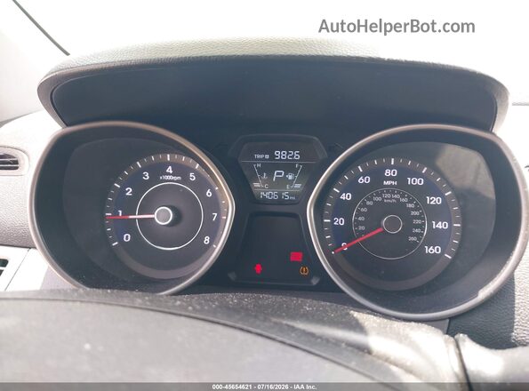 5NPDH4AE2GH694666 2016 HYUNDAI ELANTRA Black Widok tylnych siedzeń