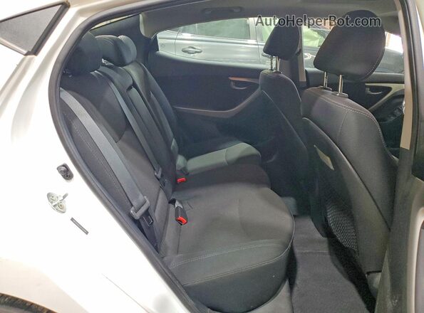 5NPDH4AE2GH736446 2016 HYUNDAI ELANTRA White Հետևի նստատեղերի տեսք