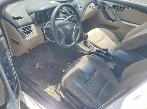 5NPDH4AE2GH745342 2016 HYUNDAI ELANTRA White Vista del salpicadero