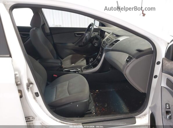 5NPDH4AE2GH752517 2016 HYUNDAI ELANTRA White Front interior view