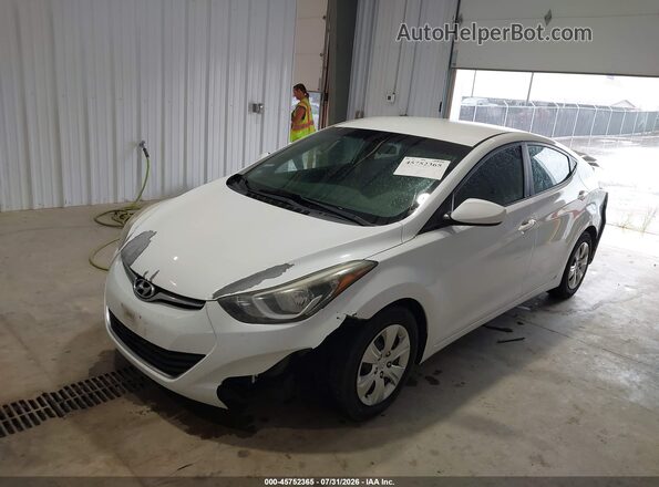 5NPDH4AE2GH752517 2016 HYUNDAI ELANTRA White Front left