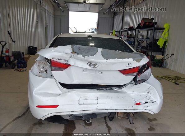 5NPDH4AE2GH752517 2016 HYUNDAI ELANTRA White Front view
