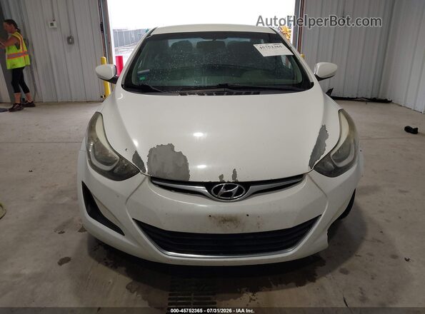 5NPDH4AE2GH752517 2016 HYUNDAI ELANTRA White Rear interior view